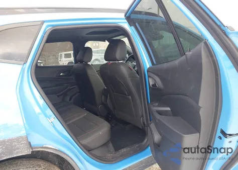 2024 Chevrolet Trax Fwd 2Rs z USA, uszkodzony, nr VIN KL77LJE2XRC217182